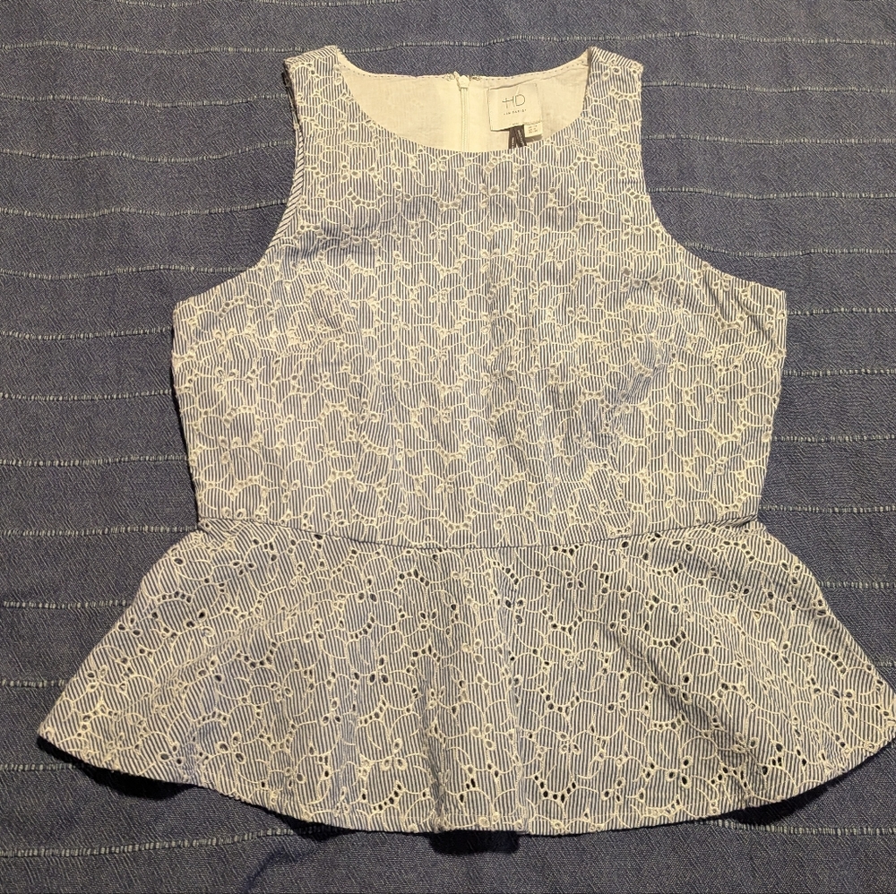 Anthropologie HD in Paris Pia Peplum Floral Blue eyelet top, US6